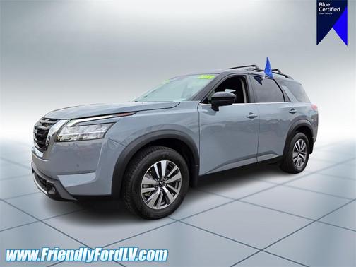 2022 Nissan Pathfinder SL 2WD
