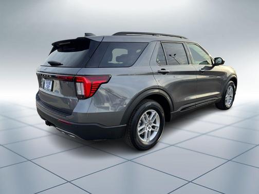 CARBONIZED GRAY METALLIC 2026 Ford Explorer Active w/200A Pkg