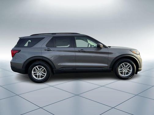 CARBONIZED GRAY METALLIC 2026 Ford Explorer Active w/200A Pkg