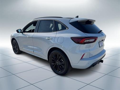 2025 Ford Escape ST-Line Elite