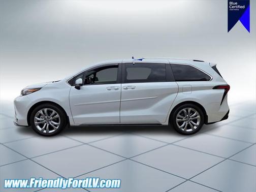2023 Toyota Sienna Platinum 7 Passenger