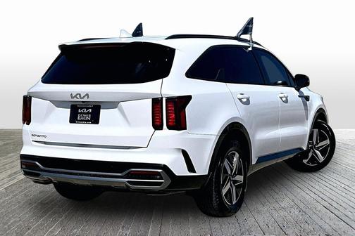White Pearl 2023 Kia Sorento S