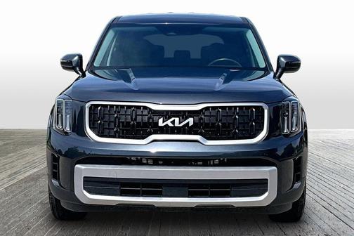 Gray 2024 Kia Telluride LX