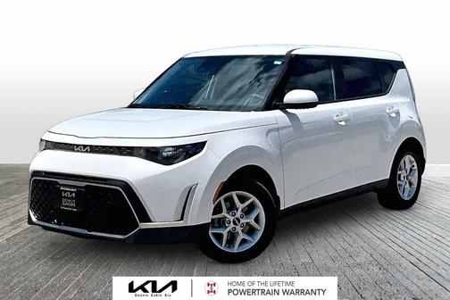 Snow White Pearl 2024 Kia Soul LX