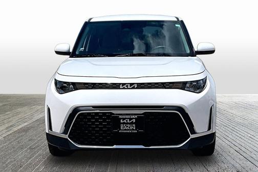 Snow White Pearl 2024 Kia Soul LX