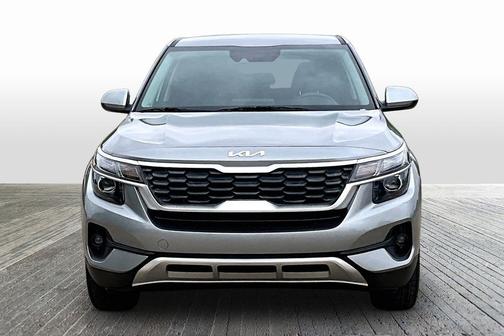 Steel Gray 2023 Kia Seltos LX