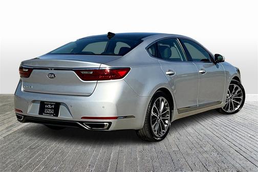 2018 Kia Cadenza Technology