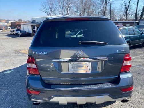2011 Mercedes-Benz M-Class 550 4MATIC
