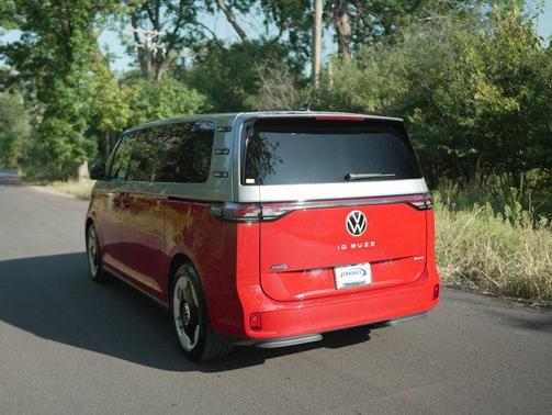 2025 Volkswagen ID. Buzz Pro S Plus