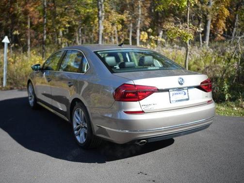 2016 Volkswagen Passat