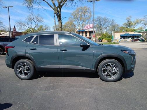 2025 Chevrolet Trax LT