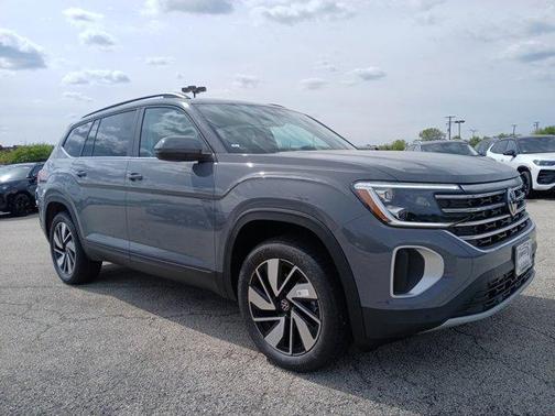 Pure Gray 2026 Volkswagen Atlas 2.0T SE W/TECHNOLOGY
