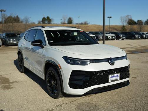 Opal White Pearl 2026 Volkswagen Tiguan 2.0T SE R-Line Black