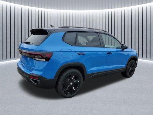 2025 Volkswagen Taos 1.5T SE Black