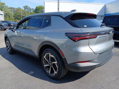 2026 Chevrolet Equinox EV LT 1