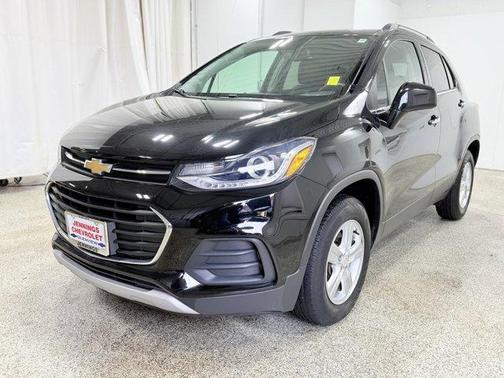 Mosaic Black Metallic 2020 Chevrolet Trax LT