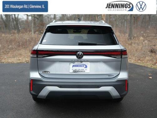 2026 Volkswagen Tiguan 2.0T SE