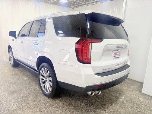 White Frost Tri-Coat 2021 GMC Yukon Denali