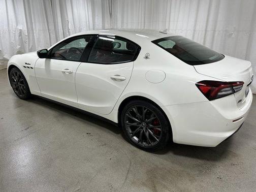 2021 Maserati Ghibli S Q4