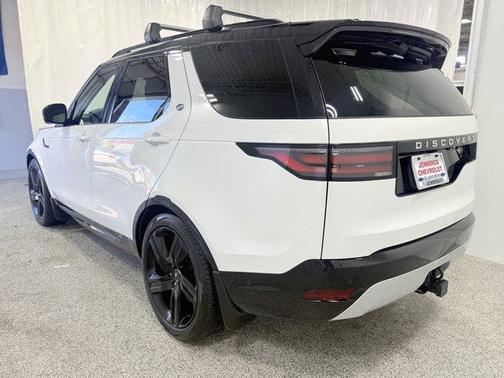 2023 Land Rover Discovery EDITION
