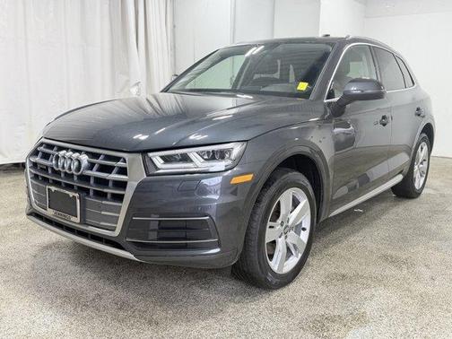 Manhattan Gray Metallic 2019 Audi Q5 2.0T Premium Plus
