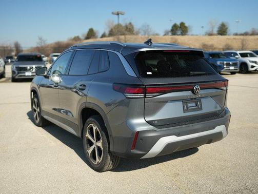 Platinum Gray Metallic 2026 Volkswagen Tiguan 2.0T SE