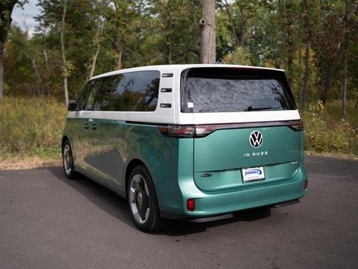 2025 Volkswagen ID. Buzz Pro S Plus