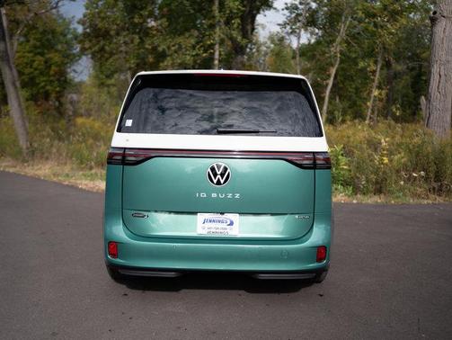2025 Volkswagen ID. Buzz Pro S Plus
