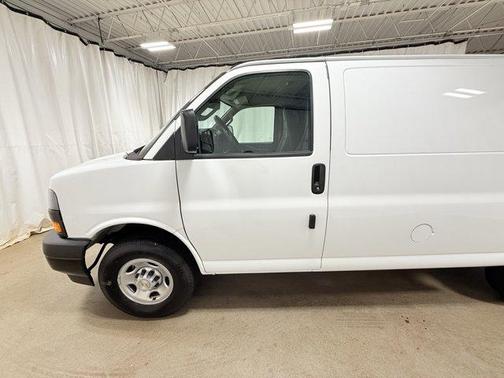 2024 Chevrolet Express 2500 Work Van