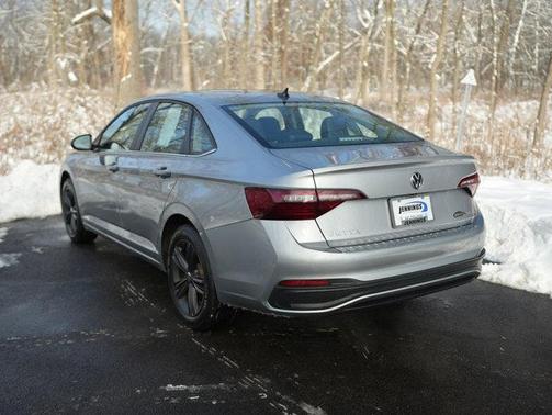 2022 Volkswagen Jetta 1.5T SE