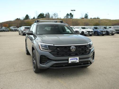 2026 Volkswagen Atlas Cross Sport 2.0T SEL R-Line Black