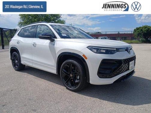 Opal White Pearl 2026 Volkswagen Tiguan 2.0T SE