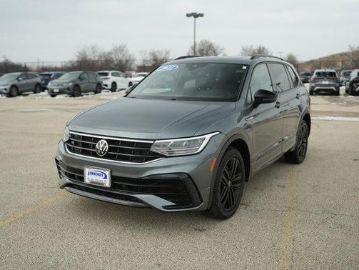 2022 Volkswagen Tiguan 2.0T SE R-Line Black