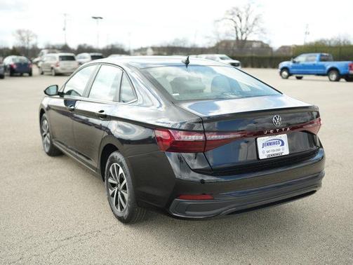 Deep Black Pearl Effect 2026 Volkswagen Jetta 1.5T S