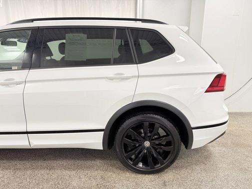 2020 Volkswagen Tiguan 2.0T SE R-Line Black