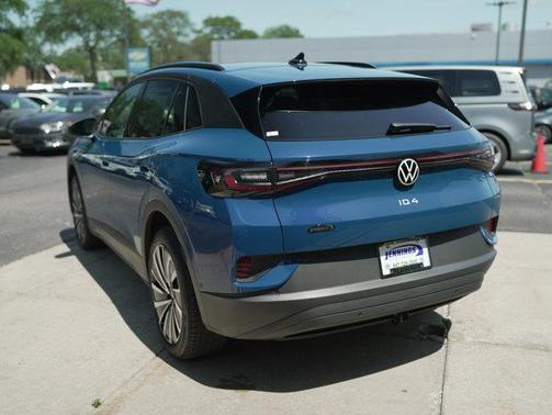 2025 Volkswagen ID.4 Pro
