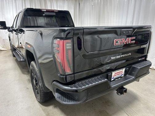 2024 GMC Sierra 2500 AT4