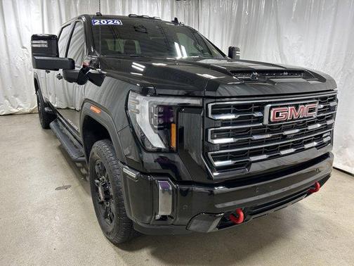 2024 GMC Sierra 2500 AT4