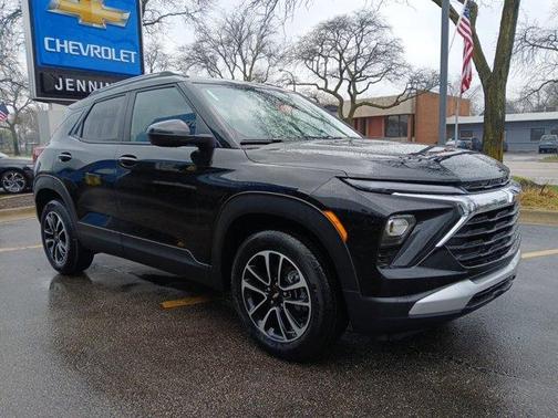 Mosaic Black Metallic 2026 Chevrolet Trailblazer LT