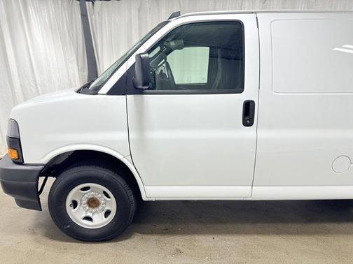 2024 Chevrolet Express 2500 Work Van