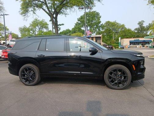 2025 Chevrolet Traverse RS
