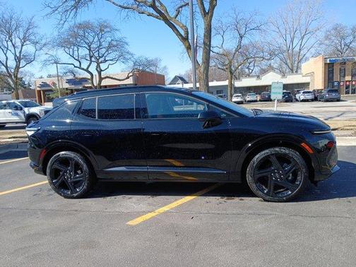 2025 Chevrolet Equinox EV RS