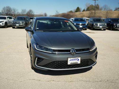 Platinum Gray Metallic 2026 Volkswagen Jetta 1.5T SE