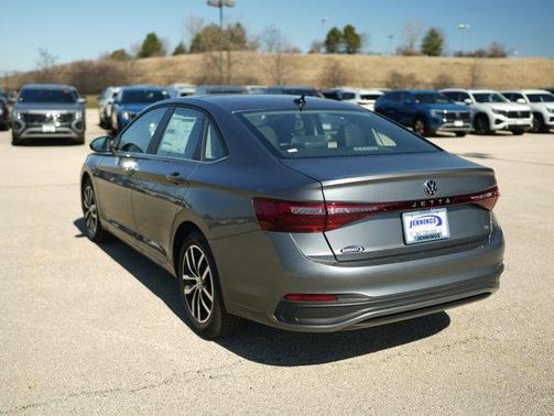 Platinum Gray Metallic 2026 Volkswagen Jetta 1.5T SE
