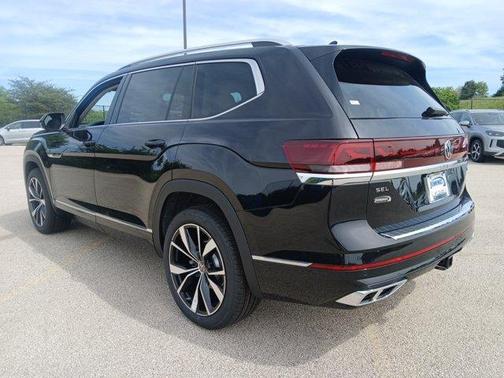 Deep Black 2026 Volkswagen Atlas 2.0T SEL Premium R-Line