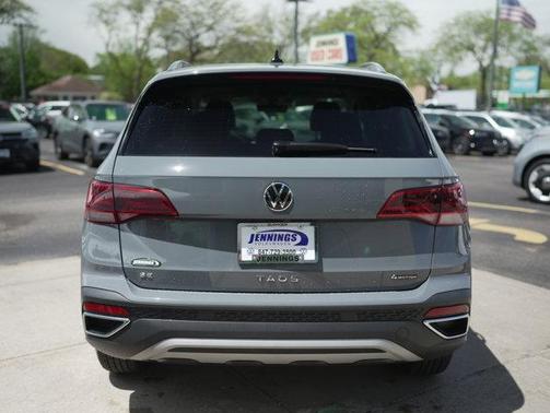 2024 Volkswagen Taos 1.5T SE