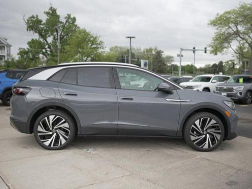 2025 Volkswagen ID.4 Pro S Plus