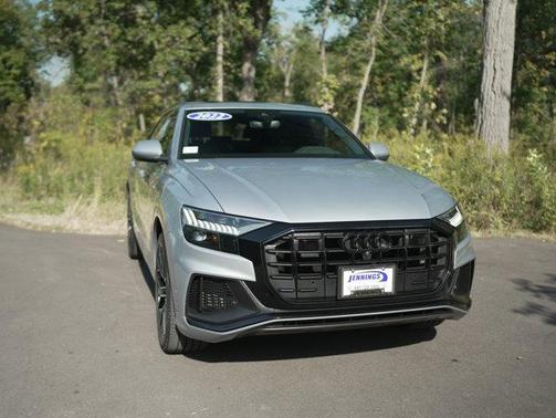 2022 Audi Q8 55 Premium Plus
