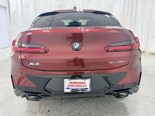 2024 BMW X4 xDrive30i