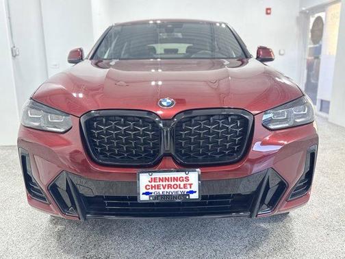 2024 BMW X4 xDrive30i